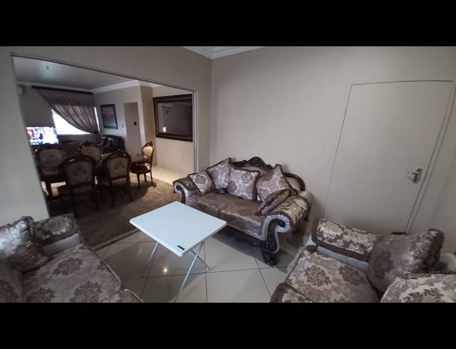 3 BEDROOM HOUSE TO LET IN VANDERBIJLPARK SW 1